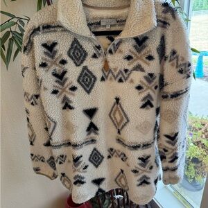 Stylish Fleece Jacket with Zip Detail